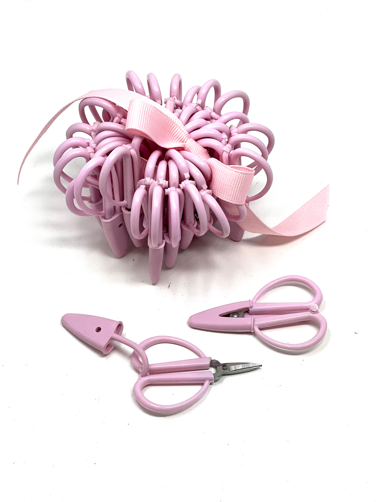 Blossom of Mini Scissors: Bahamian Pink-Blossom of 25 Pieces