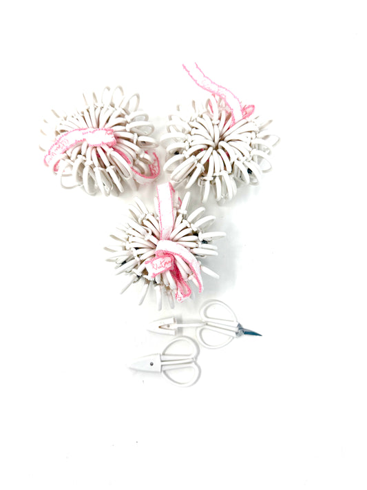 Blossom of Mini Scissors: Winter White-Blossom of 25 Pieces