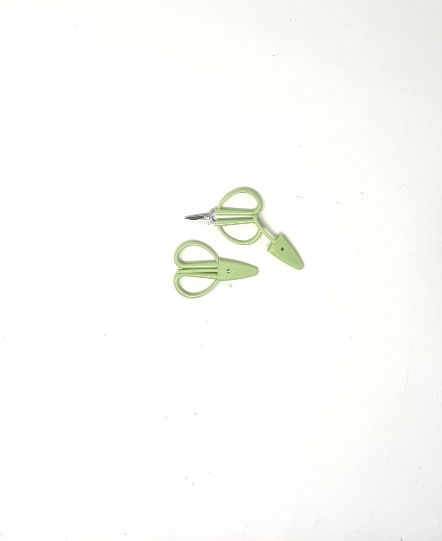 Blossom of Mini Scissors: Leafy Green-Blossom of 25 Pieces