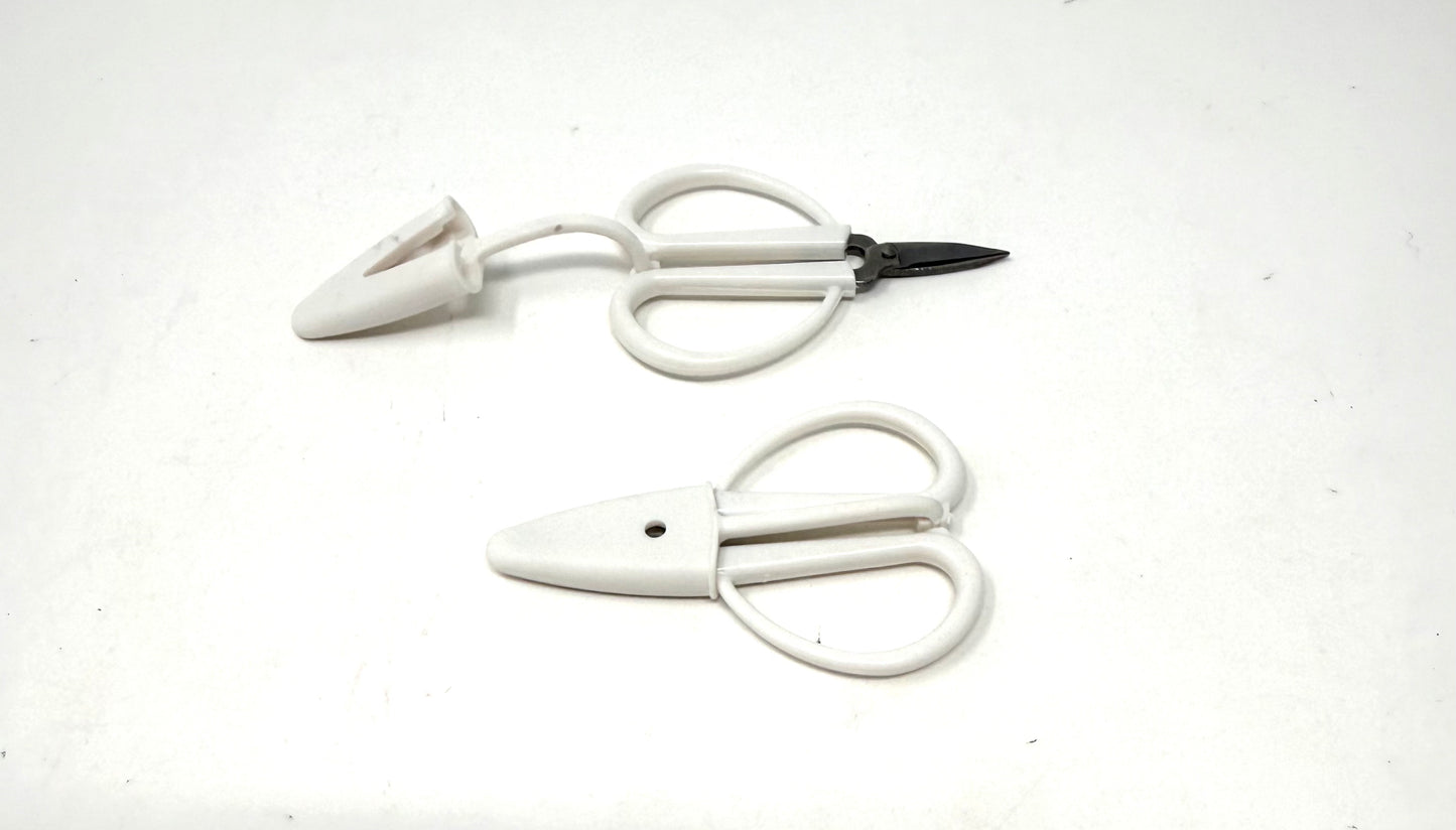 Blossom of Mini Scissors: Winter White-Blossom of 25 Pieces